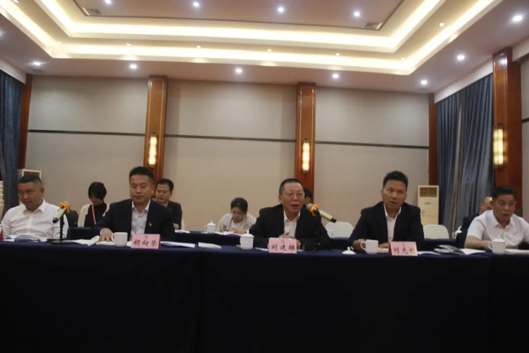 邵阳市创业商会参加市民营企业家专场沙龙